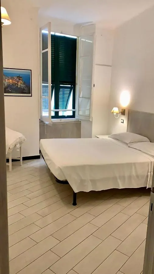 Via Mazzini - Francamaria Rooms Vernazza 0*,