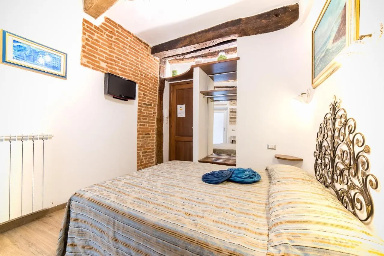Guest house Via Mazzini - Francamaria Rooms Vernazza
