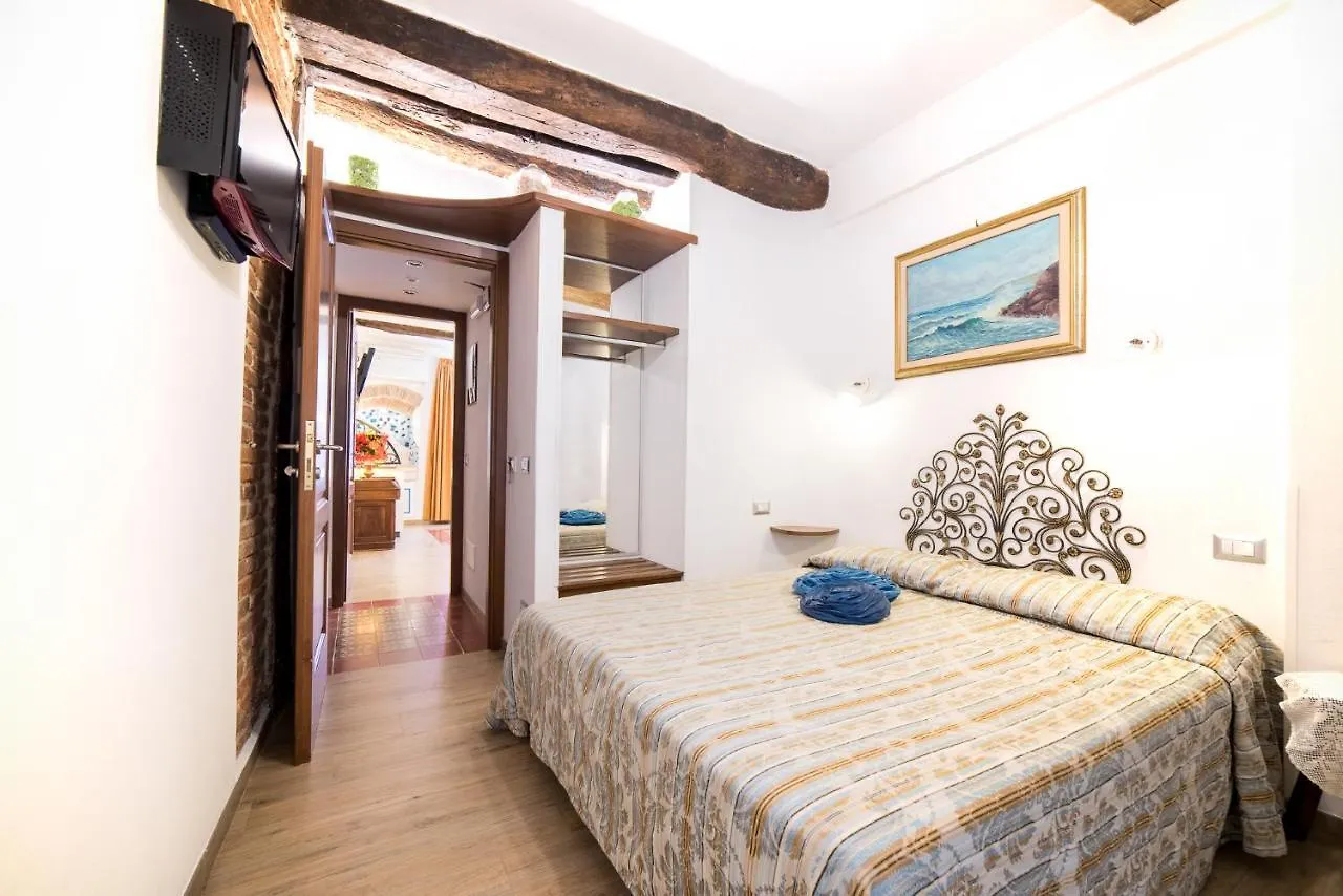 Via Mazzini - Francamaria Rooms Vernazza Italy