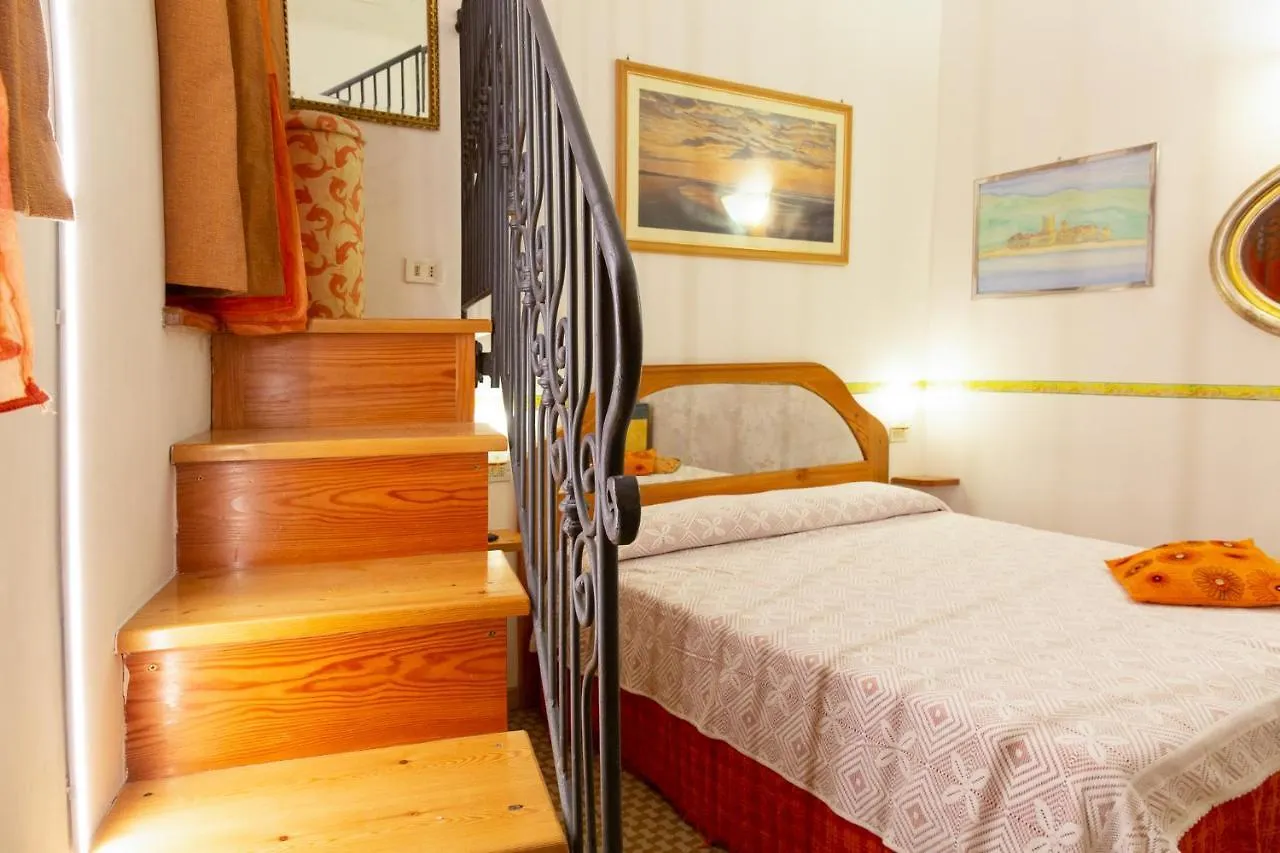 Via Mazzini - Francamaria Rooms Vernazza Guest house