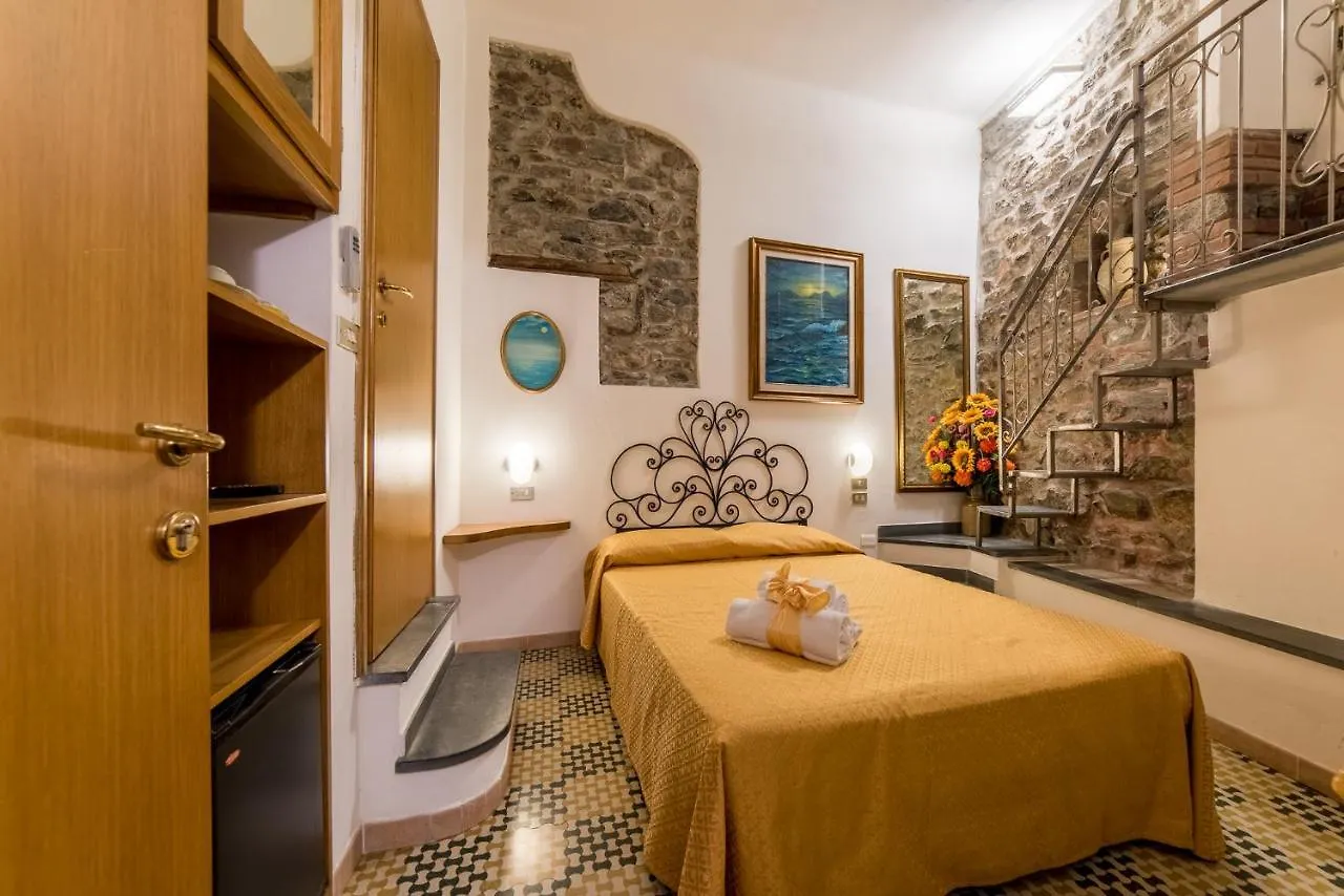 Via Mazzini - Francamaria Rooms Vernazza Italy