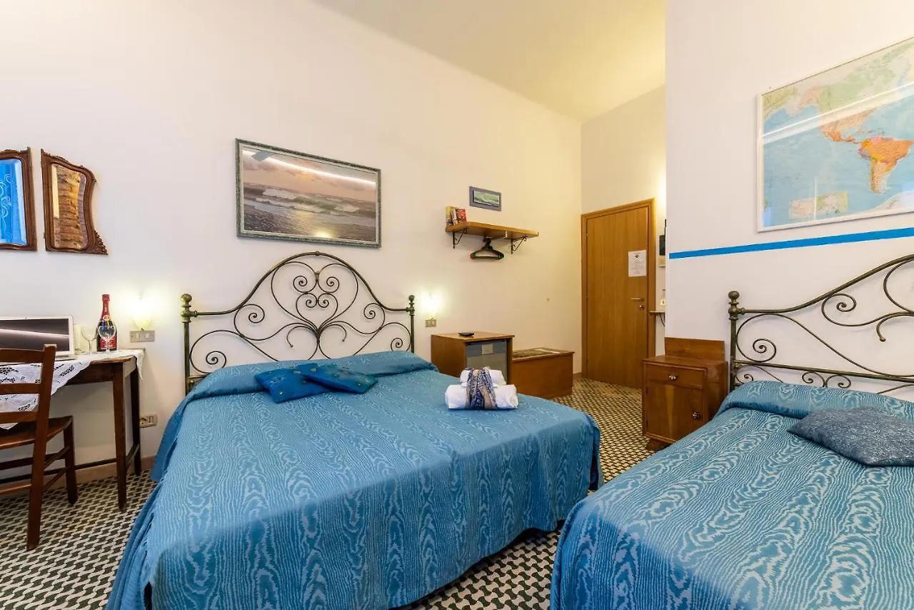 Via Mazzini - Francamaria Rooms Vernazza Italy