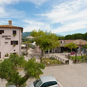 village-green-assisi.hotels-perugia.com/