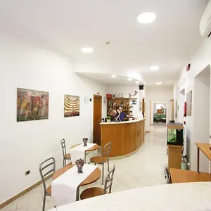 zara-naples.hotels-amalfi.com/
