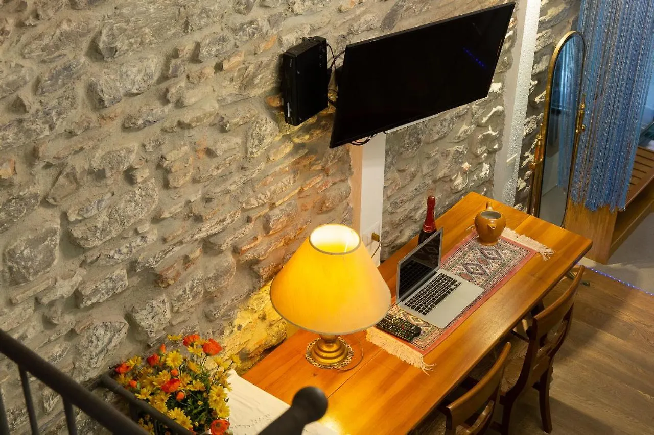 Via Mazzini - Francamaria Rooms Vernazza Penzion